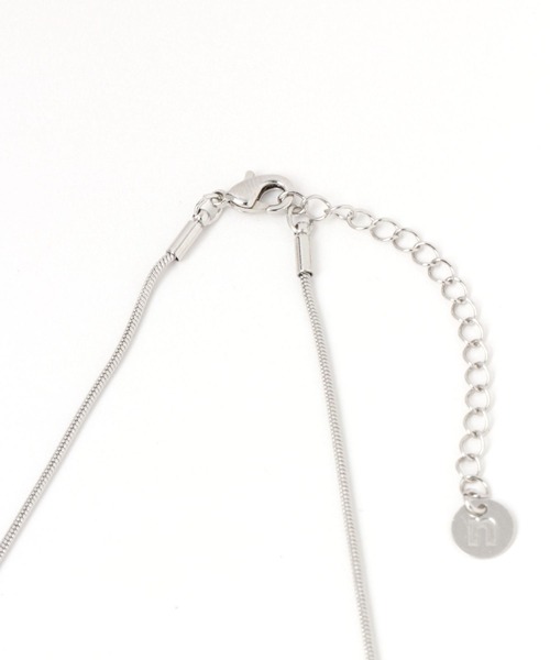 niko and...（ニコアンド）の「メタルハートトップネックレス（ネックレス・レディース・イエロー/グレー・0）」の4枚目の写真