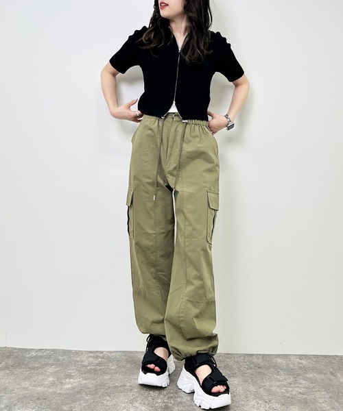 INGNI（イング）の「襟付フロントジップ半袖ニットカーディガン（カーディガン/ボレロ・レディース・オフホワイト/ブラック/グリーン/ブルー/オレンジ・M）」の16枚目の写真