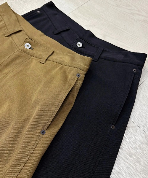 KIIT(キート)の「KIIT キート / SENTER SLIT PANTS センタースリットパンツ / KIP-P93B-005(チノパンツ・メンズ・カーキ/チャコール・1/2/3)」の6枚目の写真