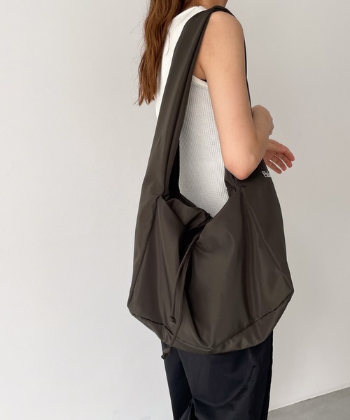 CANAL JEAN（キャナルジーン）の「choice_cnl(チョイス) "Pals."刺繍ショルダーバッグ（ショルダーバッグ・レディース・ベージュ/ブラック/チャコールグレー・ONE SIZE）」の7枚目の写真