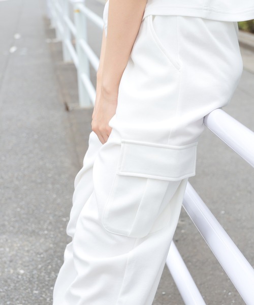 Honeys（ハニーズ）の「カーゴスウェットパンツ（カーゴパンツ・レディース・ブラック/カーキ/杢グレー/アイボリー・SS/S/M/L/LL）」の7枚目の写真