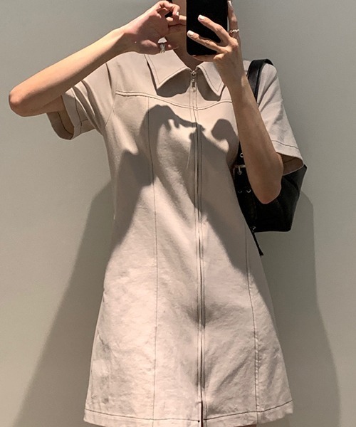 gossip!ロサンゼルス(ゴシップロサンゼルス)の「YUGA ポロカラー ジッパー ワンピース(ワンピース・レディース・ブラック/オフホワイト・FREE)」の6枚目の写真