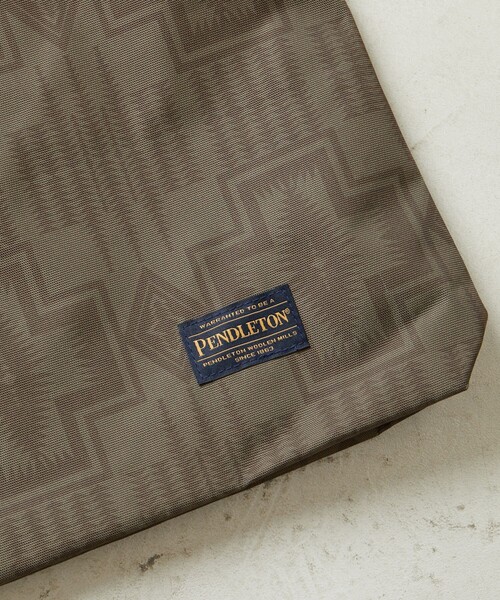 FREAK'S STORE（フリークスストア）の「PENDLETON×FREAK'S STORE/ペンドルトン 限定展開　別注MESSENGER BAG/メッセンジャーバック（メッセンジャーバッグ・レディース・ブラック/オレンジ/オリーブ・ONE SIZE）」の15枚目の写真