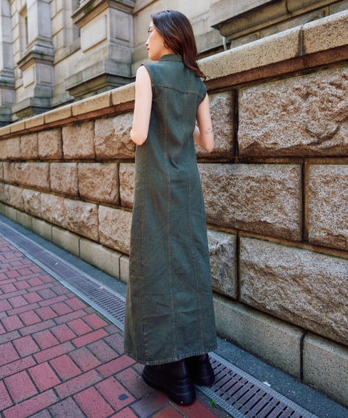 BLONDEY（ブロンディ）の「デニムロングワンピース（ワンピース）」 - WEAR