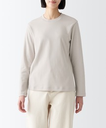 無印良品（ムジルシリョウヒン）の「スムース編みクルーネック長袖Ｔシャツ（Tシャツ/カットソー・レディース）」