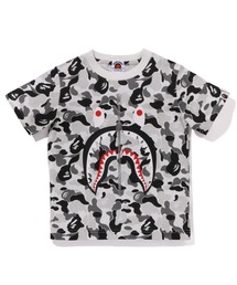 A BATHING APE（アベイシングエイプ）の「ABC CAMO SHARK TEE K（Tシャツ/カットソー・キッズ）」