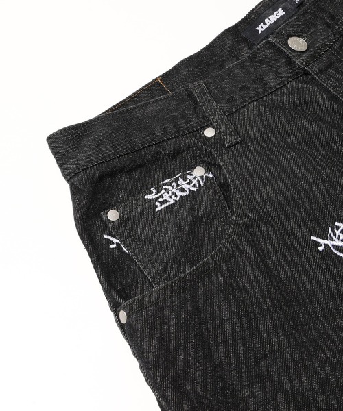 XLARGE(エクストララージ)の「ALLOVER LOGO DENIM PANTS(デニムパンツ・メンズ・インディゴブルー/ブラック・32inch/30inch/36inch/34inch)」の6枚目の写真