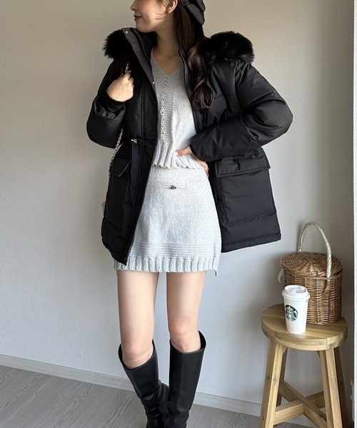 Silly(シリー)の「Vネックニットトップス&ニットスカート(セットアップ・レディース・ピンク/グレー・FREE)」の16枚目の写真