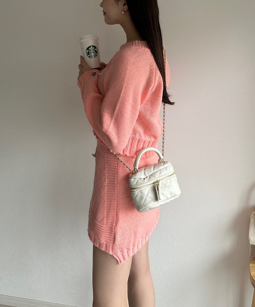 Silly(シリー)の「Vネックニットトップス&ニットスカート(セットアップ・レディース・ピンク/グレー・FREE)」の22枚目の写真