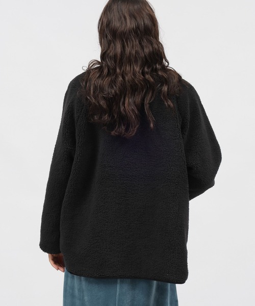 LAKOLE(ラコレ)の「ボアブルゾン / 981960(ブルゾン・レディース・ブラック/ライトベージュ・SMALL/MEDIUM)」の8枚目の写真