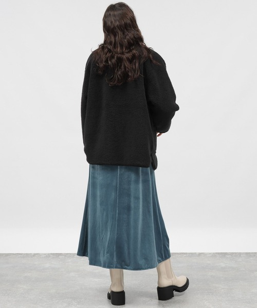 LAKOLE(ラコレ)の「ボアブルゾン / 981960(ブルゾン・レディース・ブラック/ライトベージュ・SMALL/MEDIUM)」の16枚目の写真