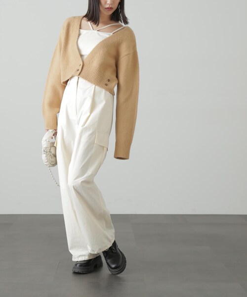 FREE'S MART（フリーズマート）の「2WAYアシメショート丈カーディガン（ニット/セーター・レディース・ホワイト/パープル/ベージュ/グリーン・FREE）」の16枚目の写真