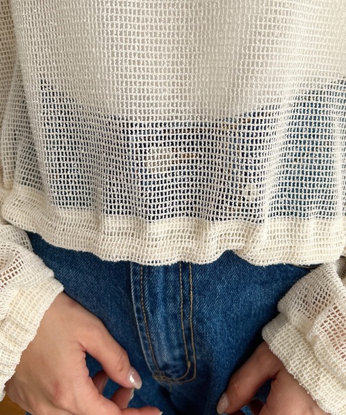 moment+（モーメントプラス）の「スモールメッシュ長袖すそドロストショートプルオーバー（Tシャツ/カットソー・レディース・ブラック/チャコールグレー/ナチュラル/オフホワイト・M）」の12枚目の写真