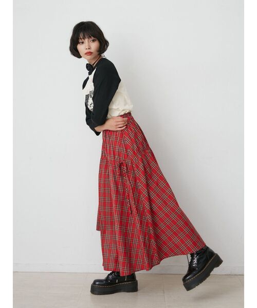 jouetie（ジュエティ）の「アシメギャザーロングスカート（スカート・レディース・ブラック/ブルー/レッド・MEDIUM）」の17枚目の写真