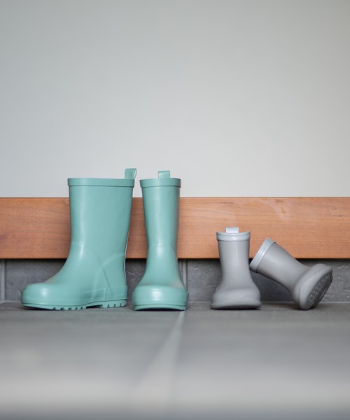 menue（メヌエ）の「ニュアンスカラー ベビーレインブーツ（レインシューズ・キッズ・グレー/ラベンダー/ピンク/グリーン/ブルー・15.0cm/18.0cm/17.0cm/16.0cm/14.0cm/13.0cm）」の9枚目の写真