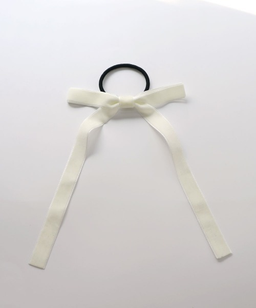 CEMONEMO(セモネモ)の「ベロア 細リボン ヘアゴム(ヘアゴム・レディース・シャンパン/ブラック/アイボリー・FREE)」の12枚目の写真