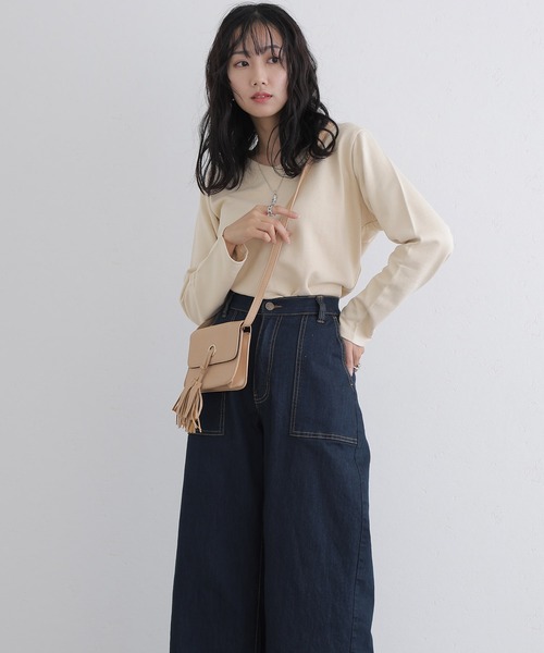 ElegChic（エレグシック）の「Vネック裏毛トレーナー（スウェット・レディース・ライトカーキ/ブラック/ライトベージュ・XL/4L/3L/L/M）」の8枚目の写真