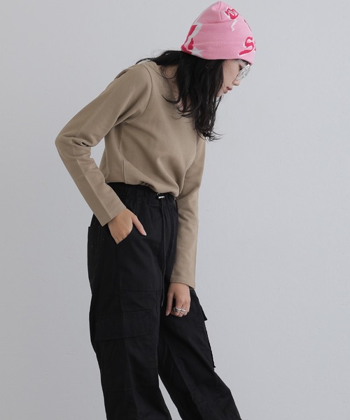 ElegChic（エレグシック）の「Vネック裏毛トレーナー（スウェット・レディース・ライトカーキ/ブラック/ライトベージュ・XL/4L/3L/L/M）」の12枚目の写真