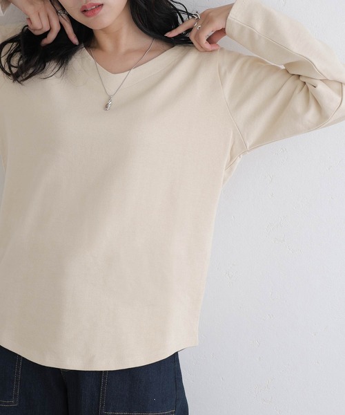 ElegChic（エレグシック）の「Vネック裏毛トレーナー（スウェット・レディース・ライトカーキ/ブラック/ライトベージュ・XL/4L/3L/L/M）」の18枚目の写真