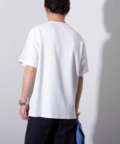 GLOSTER(グロスター)の「【GLOSTER/グロスター】ふくれジャガード クルーネックTシャツ(Tシャツ/カットソー・メンズ・グレイッシュベージュ/ホワイト/ネイビー・S/M/L)」の9枚目の写真