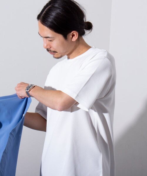GLOSTER(グロスター)の「【GLOSTER/グロスター】ふくれジャガード クルーネックTシャツ(Tシャツ/カットソー・メンズ・グレイッシュベージュ/ホワイト/ネイビー・S/M/L)」の11枚目の写真