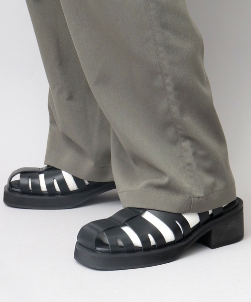 glabella(グラベラ)の「スクエアトゥ ハイヒール グルカサンダル(サンダル・メンズ・ブラック・S/M/L)」の5枚目の写真
