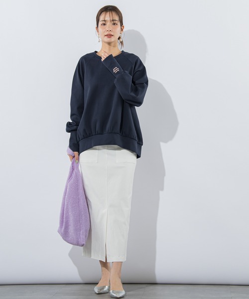 VICKY（ビッキー）の「【大人カジュアル】刺繍ダンボールプルオーバー《洗濯機で洗える》（スウェット・レディース・オフホワイト/ネイビー/グレー・M）」の7枚目の写真