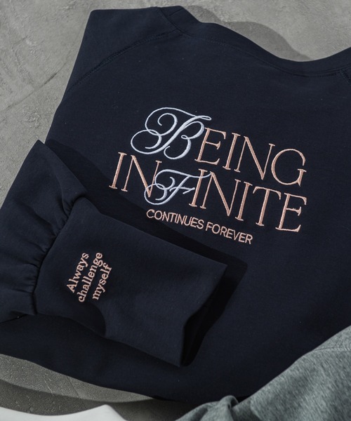 VICKY（ビッキー）の「【大人カジュアル】刺繍ダンボールプルオーバー《洗濯機で洗える》（スウェット・レディース・オフホワイト/ネイビー/グレー・M）」の12枚目の写真