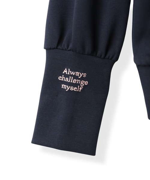 VICKY（ビッキー）の「【大人カジュアル】刺繍ダンボールプルオーバー《洗濯機で洗える》（スウェット・レディース・オフホワイト/ネイビー/グレー・M）」の17枚目の写真