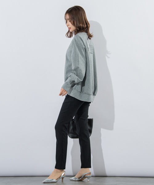 VICKY（ビッキー）の「【大人カジュアル】刺繍ダンボールプルオーバー《洗濯機で洗える》（スウェット・レディース・オフホワイト/ネイビー/グレー・M）」の22枚目の写真