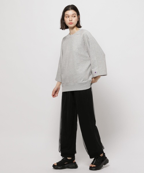 Champion(チャンピオン)の「【Champion(チャンピオン)】裏毛クルー6分丈Tシャツ(Tシャツ/カットソー・レディース・サックスブルー/グレー/ナチュラル・LARGE/MEDIUM)」の5枚目の写真