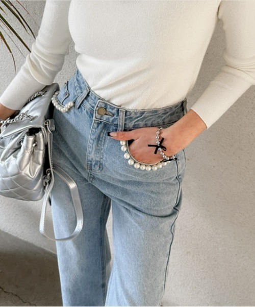 FREE STYLISTS(フリー スタイリスト)の「YUGA_YGMC パールアクセント クロップドデニムパンツ(デニムパンツ・レディース・ブルー・M/L)」の2枚目の写真