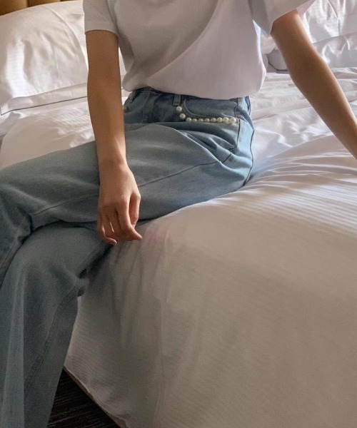 FREE STYLISTS(フリー スタイリスト)の「YUGA_YGMC パールアクセント クロップドデニムパンツ(デニムパンツ・レディース・ブルー・M/L)」の9枚目の写真