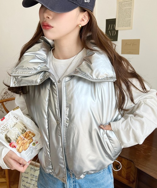 moment+（モーメントプラス）の「ファイバーダウンメタリックショートベスト（ダウンベスト・レディース・ブラック/シルバー/アイボリー・M/L）」の5枚目の写真