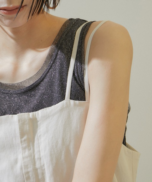 SALON adam et rope'(サロン アダム エ ロペ)の「【WEB限定】ラメチュールレイヤードリブタンクトップ(タンクトップ・レディース・オフホワイト/チャコールグレー/キャメル・FREE)」の7枚目の写真