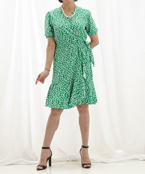 a lot of love（ア ロット オブ ラブ）の「小花柄ミディ丈 カシュクールワンピース（ワンピース・レディース・レッド/グリーン・M/L）」の7枚目の写真