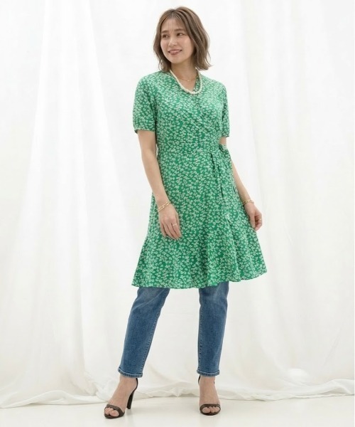 a lot of love（ア ロット オブ ラブ）の「小花柄ミディ丈 カシュクールワンピース（ワンピース・レディース・レッド/グリーン・M/L）」の7枚目の写真