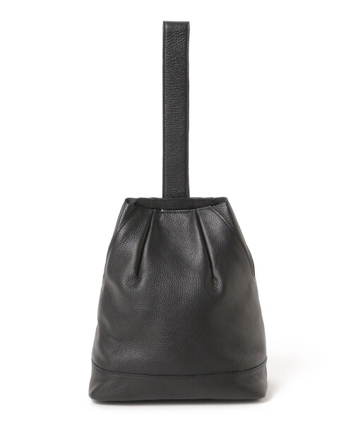 BRILLA per il gusto（ブリッラペルイルグースト）の「POLPETTA × Brilla per il gusto / 別注 シュリンクレザー 巾着バッグ（ハンドバッグ・メンズ・グレー系その他/ブラック・ONE SIZE）」の2枚目の写真