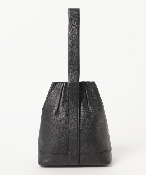 BRILLA per il gusto（ブリッラペルイルグースト）の「POLPETTA × Brilla per il gusto / 別注 シュリンクレザー 巾着バッグ（ハンドバッグ・メンズ・グレー系その他/ブラック・ONE SIZE）」の11枚目の写真