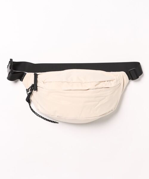 ALTROSE(アルトローズ)の「ALTROSE / ティムボディBAG / #250090(ボディバッグ/ウエストポーチ・レディース・グレー/カーキ/アイボリー/シルバー/ベージュ/ブラック・ONESIZE)」の19枚目の写真