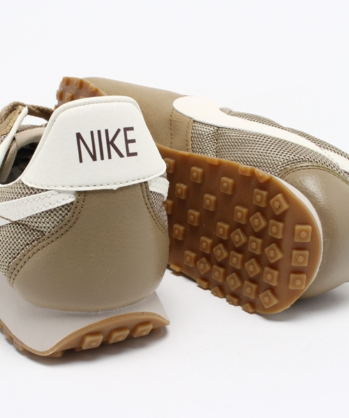 NIKE(ナイキ)の「NIKE プリモントリオールレーサーVNTG(スニーカー・レディース・ブラック/ベージュ/グレー・23cm/24cm/25cm)」の7枚目の写真