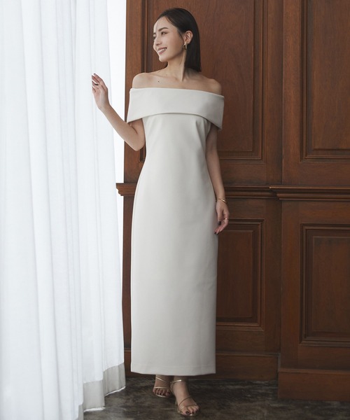 anuans（アニュアンス）の「オフショルコンシャスワンピース