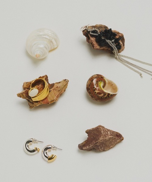 loni（ロニ）の「【金属アレルギー対応】Wisteria Stone Pierce / ウェステリアストーンピアス（ピアス（両耳用）・レディース・シルバー×ブラック・FREE）」の22枚目の写真