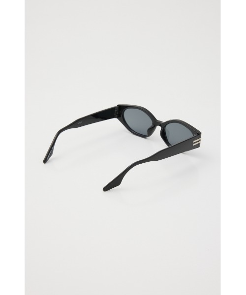 SLY（スライ）の「CURVE END EYEWEAR カーブ エンド アイウェア（サングラス・レディース・グレー/ブラック・FREE）」の6枚目の写真