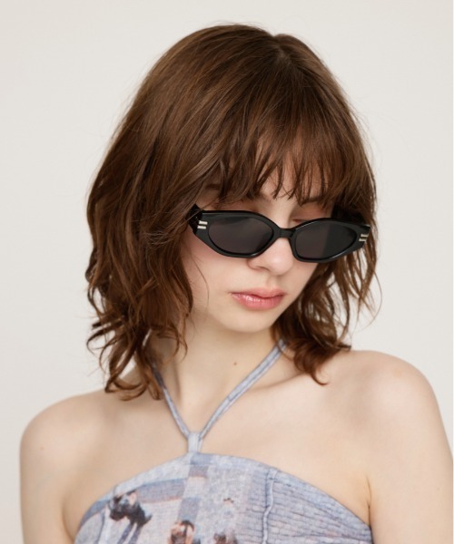 SLY（スライ）の「CURVE END EYEWEAR カーブ エンド アイウェア（サングラス・レディース・グレー/ブラック・FREE）」の11枚目の写真