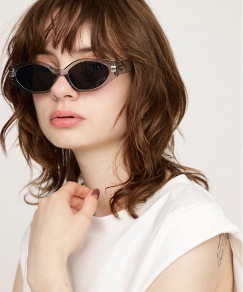 SLY（スライ）の「CURVE END EYEWEAR カーブ エンド アイウェア（サングラス・レディース・グレー/ブラック・FREE）」の19枚目の写真