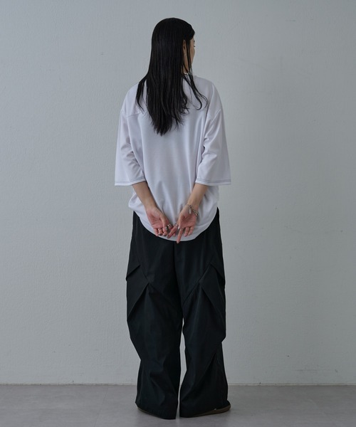 COLONY 2139（コロニートゥーワンスリーナイン）の「サステナポンチクロップドスリーブT（Tシャツ/カットソー・メンズ・ホワイト/チャコールグレー/ブラック・MEDIUM/LARGE）」の18枚目の写真