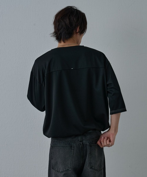 COLONY 2139（コロニートゥーワンスリーナイン）の「サステナポンチクロップドスリーブT（Tシャツ/カットソー・メンズ・ホワイト/チャコールグレー/ブラック・MEDIUM/LARGE）」の9枚目の写真