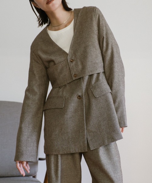 select MOCA（セレクトモカ）の「【ZOZO限定】ツイードノーカラージャケット（ノーカラージャケット・レディース・チャコール/ブラウン・FREE）」の2枚目の写真