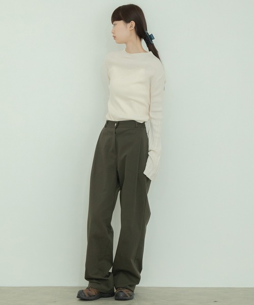 HEILIS(ヘイリス)の「リブ編みフレアスリーブニット / リブニット トップス 長袖 オフィスカジュアル 無地(ニット/セーター・レディース・アイボリー/ブラック・FREE)」の7枚目の写真